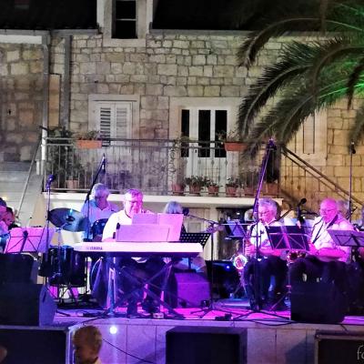 Stardust Big Band