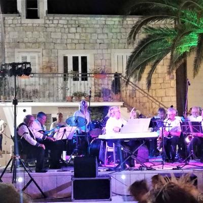 Stardust Big Band